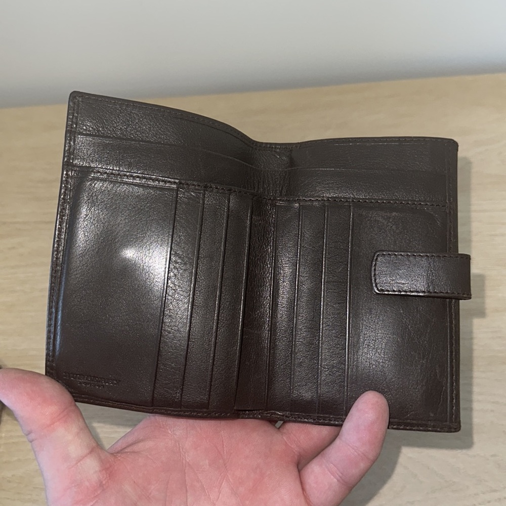 Burberry chocolate nova check compact wallet - Picture 7 of 11
